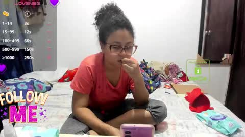 candy_val online show from February 10, 6:27 am