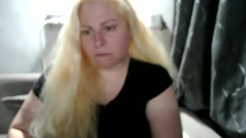 Laura online show from March 9, 9:25 pm