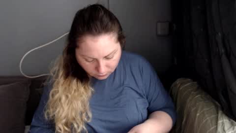 Laura online show from May 17, 12:14 pm