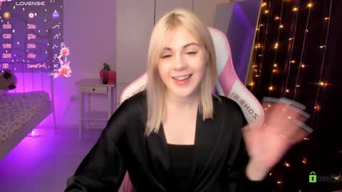 Snapshot of candyhannah chatting on December 29, 5:22 pm You can call me HH online show from December 29, 5:22 pm