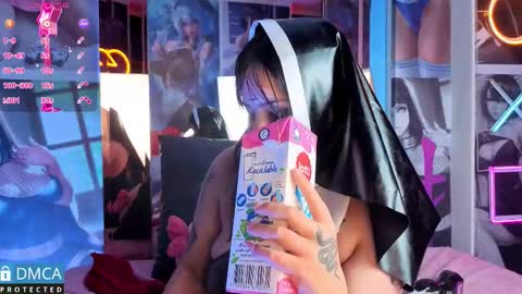 Candy online show from October 31, 3:18 am