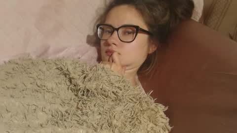 say meow and send tips  online show from October 27, 9:37 pm