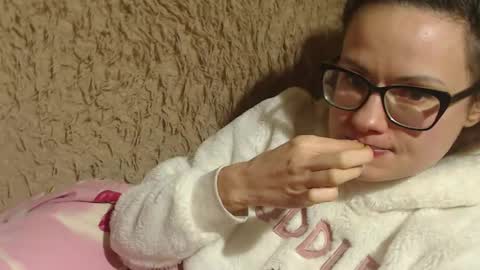 say meow and send tip  online show from January 21, 6:12 pm