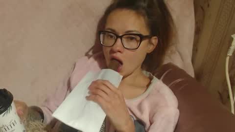 say meow and send tip  online show from October 18, 10:52 am