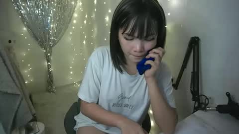 leahlex 3 online show from February 6, 10:47 am