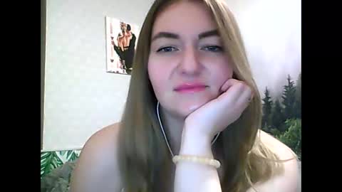 Daisy online show from February 26, 9:20 pm