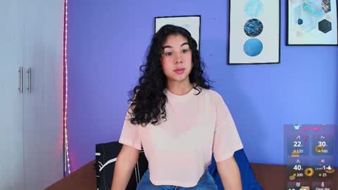 Snapshot of candyy_bella chatting on February 27, 12:34 pm Isabella online show from February 27, 12:34 pm
