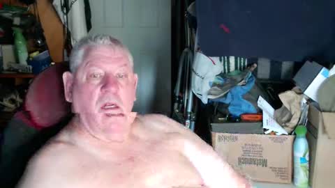 canoelicker69 online show from September 18, 1:37 pm