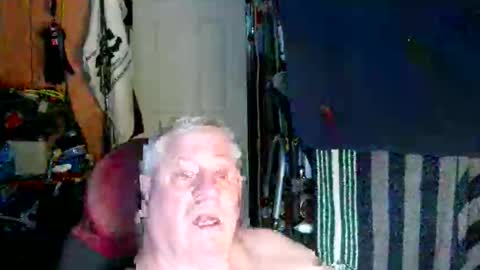 canoelicker69 online show from October 31, 7:14 pm