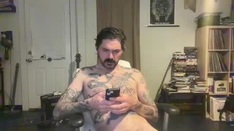 cantleavethehouse online show from January 19, 8:50 am