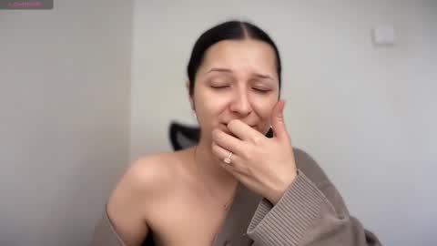 Emma online show from March 12, 11:31 am