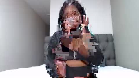 fifi online show from February 26, 5:53 pm