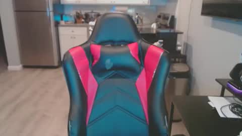 Snapshot of cardi_beans chatting on January 29, 7:04 am cardi_beans online show from January 29, 7:04 am