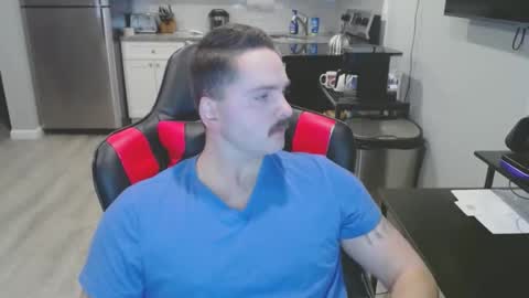 Snapshot of cardi_beans chatting on February 3, 6:45 am cardi_beans online show from February 3, 6:45 am