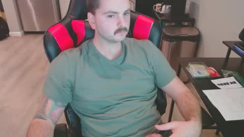 Snapshot of cardi_beans chatting on January 3, 5:17 am cardi_beans online show from January 3, 5:17 am