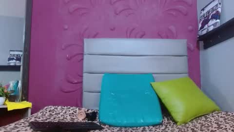 carina_lopez707 online show from April 11, 12:09 pm