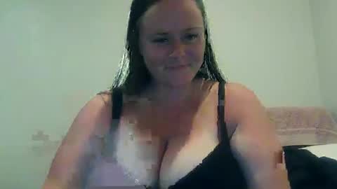 carinabro10 online show from November 2, 12:49 pm