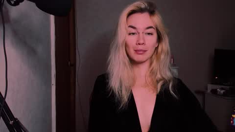 Carin online show from September 19, 4:05 am