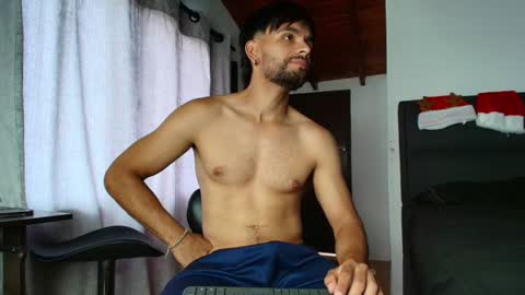 sebasfit online show from December 24, 3:58 pm