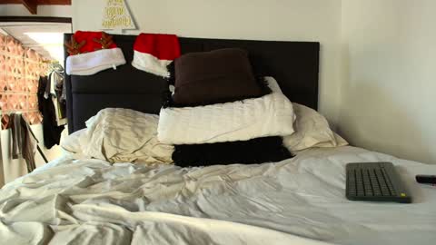 sebasfit online show from December 31, 8:12 pm