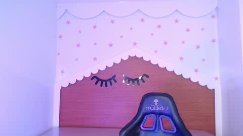 CARLYE   online show from October 27, 3:17 am