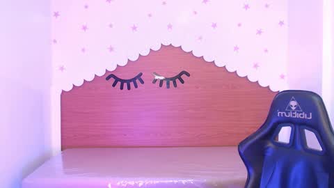 CARLYE   online show from November 6, 3:20 am