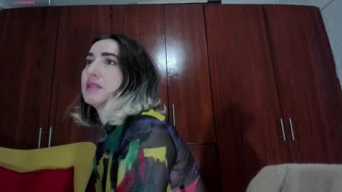 carly grasso  online show from March 23, 9:14 am