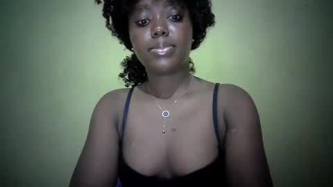 carmennalgona online show from November 3, 8:43 pm