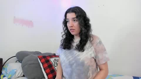 Snapshot of carmesix__ chatting on December 3, 8:44 pm carmesix__ online show from December 3, 8:44 pm