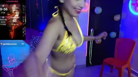 Caroline online show from May 16, 2:49 pm