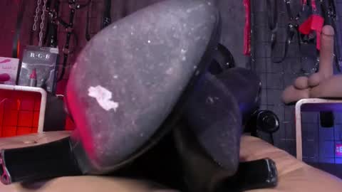 carolina online show from December 5, 12:54 am