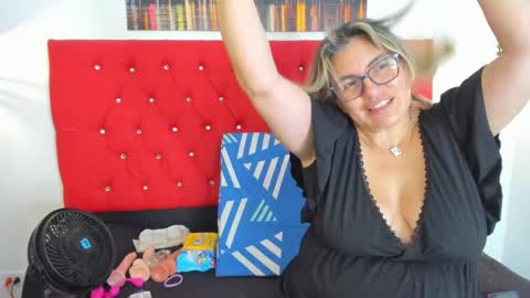 Carolina online show from September 10, 5:14 pm