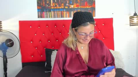 Carolina online show from February 9, 6:21 pm