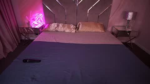 carolinadia online show from January 22, 8:59 pm