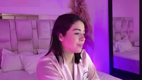 caroline online show from November 26, 4:21 am