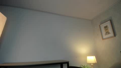  Caroline  online show from February 4, 11:36 am