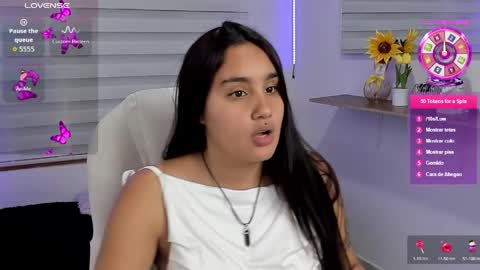 caroline_rodriguez_9 online show from March 27, 7:04 pm