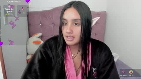 caroline_rodriguez_9 online show from October 20, 7:30 pm