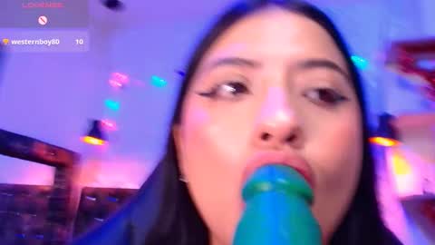 Caroline Scoth online show from February 8, 8:42 pm