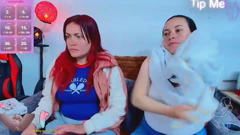 Carolinhe  online show from November 22, 12:25 pm