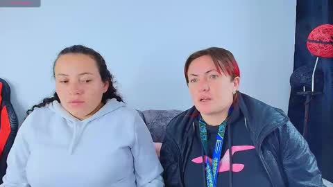 Carolinhe  online show from October 13, 11:23 am