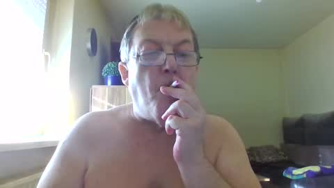 carsten21101 online show from March 5, 8:21 am