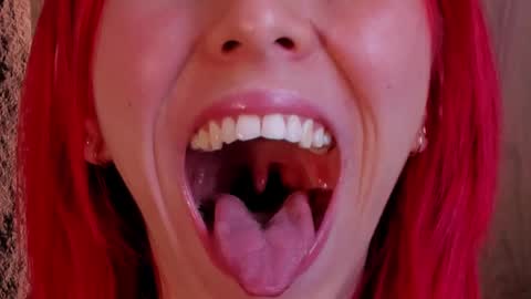 Snapshot of casandra_busting chatting on March 5, 3:51 pm Casandra online show from March 5, 3:51 pm