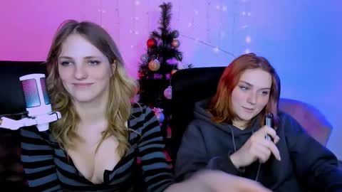 casey_meow_ online show from December 21, 12:22 pm