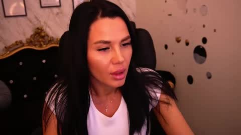 casey_min online show from April 15, 1:47 pm