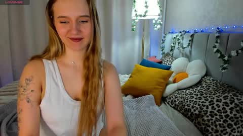 Casey sweeet online show from March 28, 2:29 pm