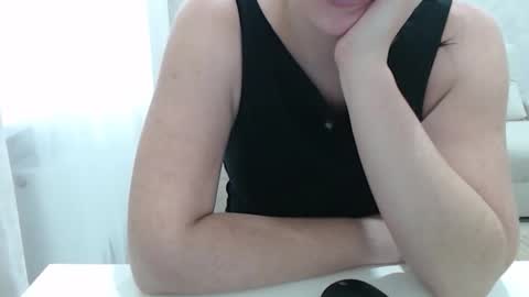 Snapshot of cassandra07x chatting on October 2, 11:09 am Cassandra07x online show from October 2, 11:09 am