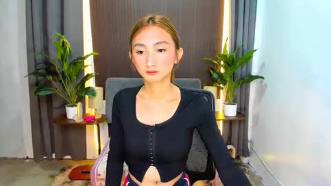 cassandrafoxxx online show from February 22, 8:22 pm