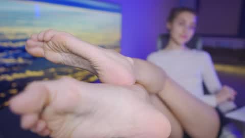 Seductress Cassia  FINDOM AND SADISM  NO NUDE online show from April 18, 7:58 pm