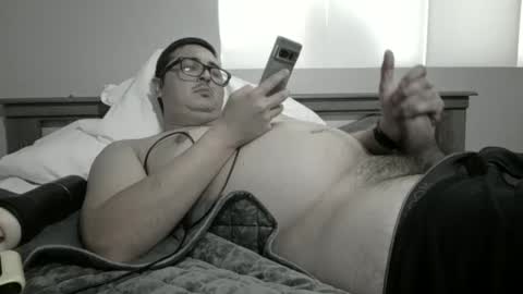 Snapshot of castortroyyyyy chatting on February 14, 8:37 pm Castor troyyyyy online show from February 14, 8:37 pm